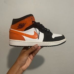Shatter Backboard Air Jordan 1 Mids